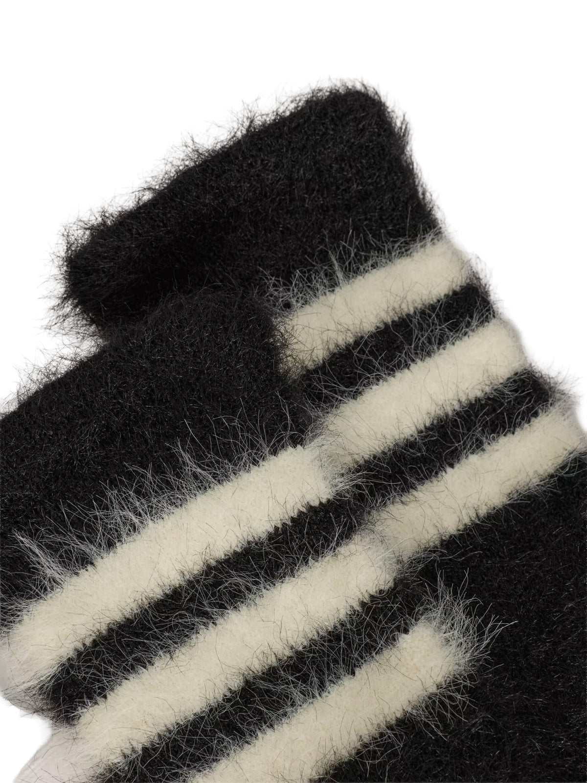 Y-3 3-Stripes Gloves in Black/Core White close-up of signature 3-Stripes detail