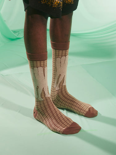 Handfeet Chair Socks Homme in Beige Chair Brown Checks from Henrik Vibskov
