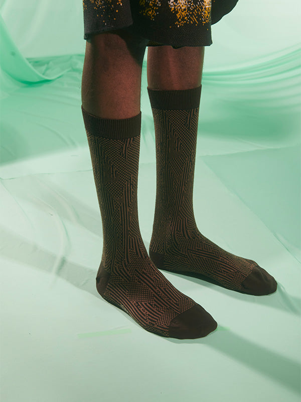 Handsome Hands Socks Homme in Brown Black Handsome Grid from Henrik Vibskov