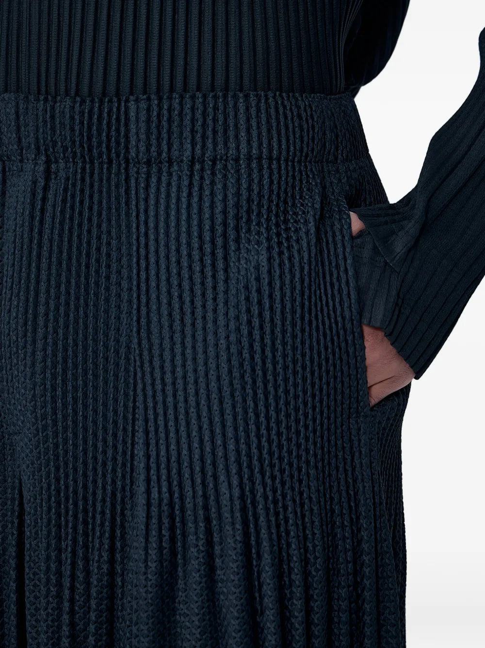 November AW25 Wickerwork Mesh Pants - Black