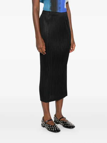 July AW25 Thicker Bottoms Skirt - Black-[-Issey Miyake Pleats Please-3