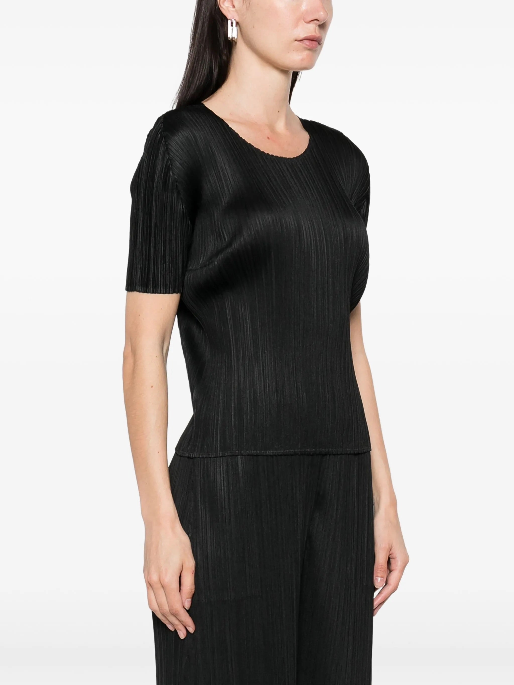 SS25 Basic Top in Black from Issey Miyake Pleats Please
