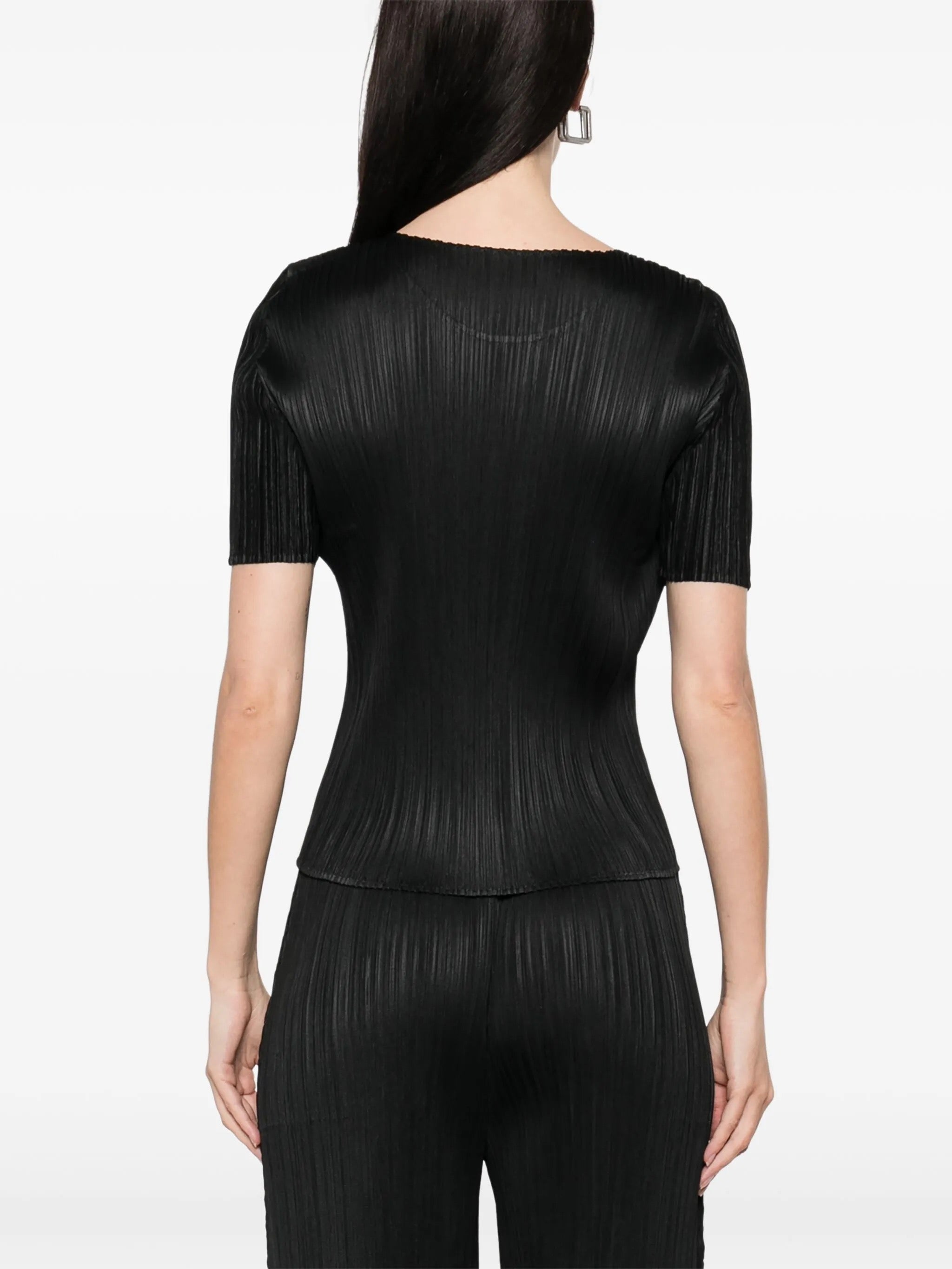 SS25 Basic Top in Black from Issey Miyake Pleats Please