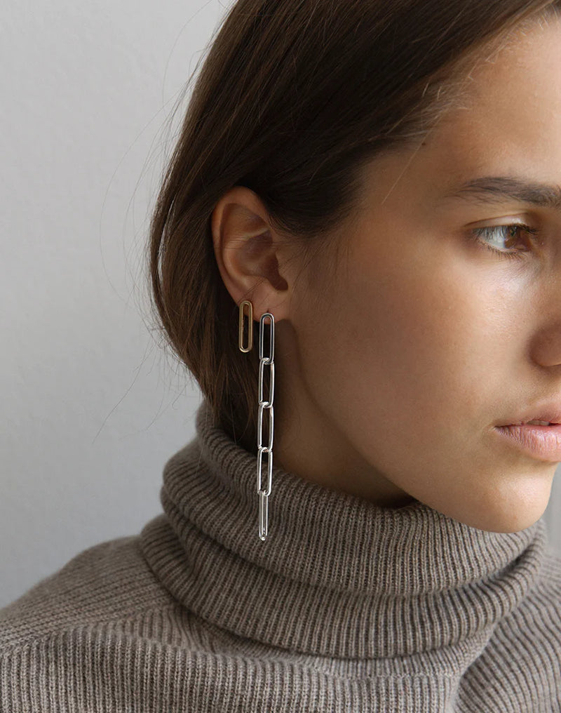 The Sigh V Earring- Silver