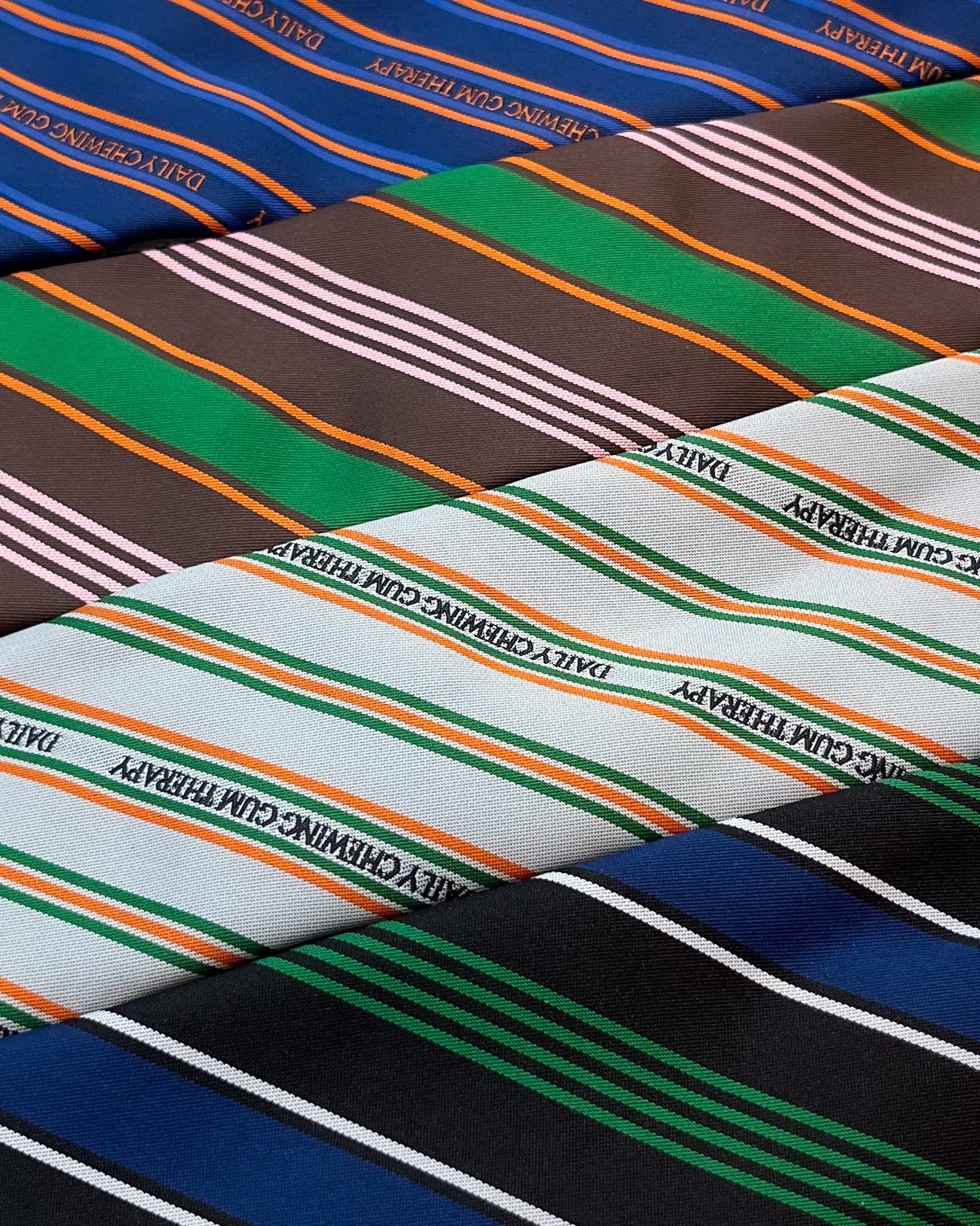 HENRIK VIBSKOV'S CHEWING TIE