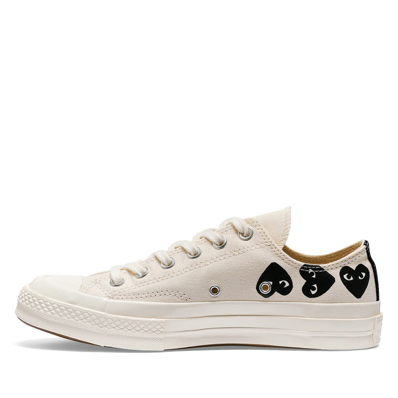 Comme des Garcons Play x Converse - low top Chuck Taylor sneakers in white with multi black hearts - 2