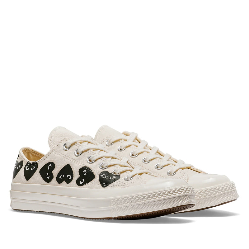 Comme des Garcons Play x Converse - low top Chuck Taylor sneakers in white with multi black hearts - 3