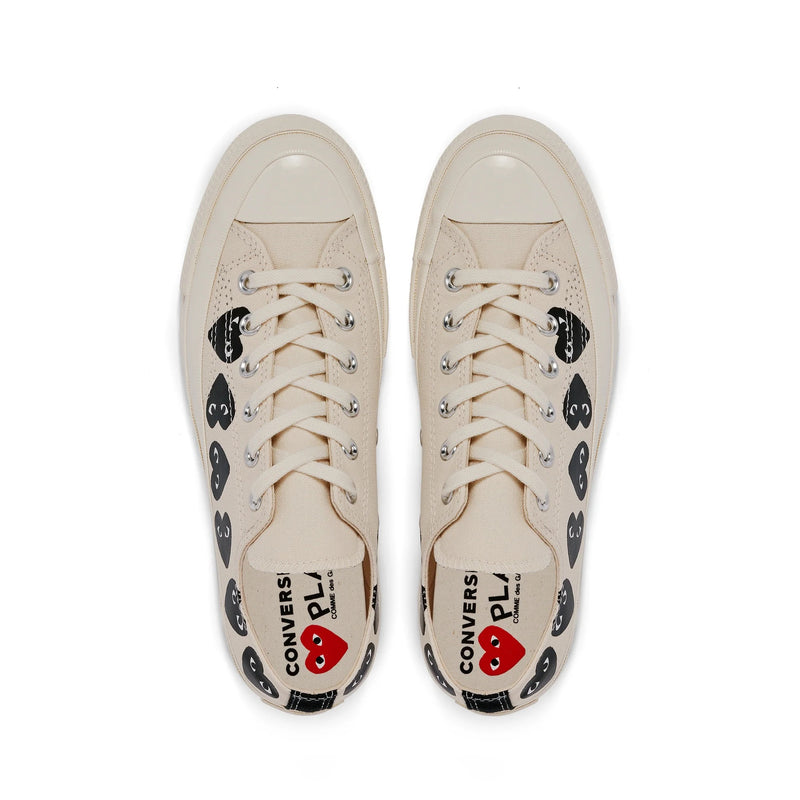 Comme des Garcons Play x Converse - low top Chuck Taylor sneakers in white with multi black hearts - 6