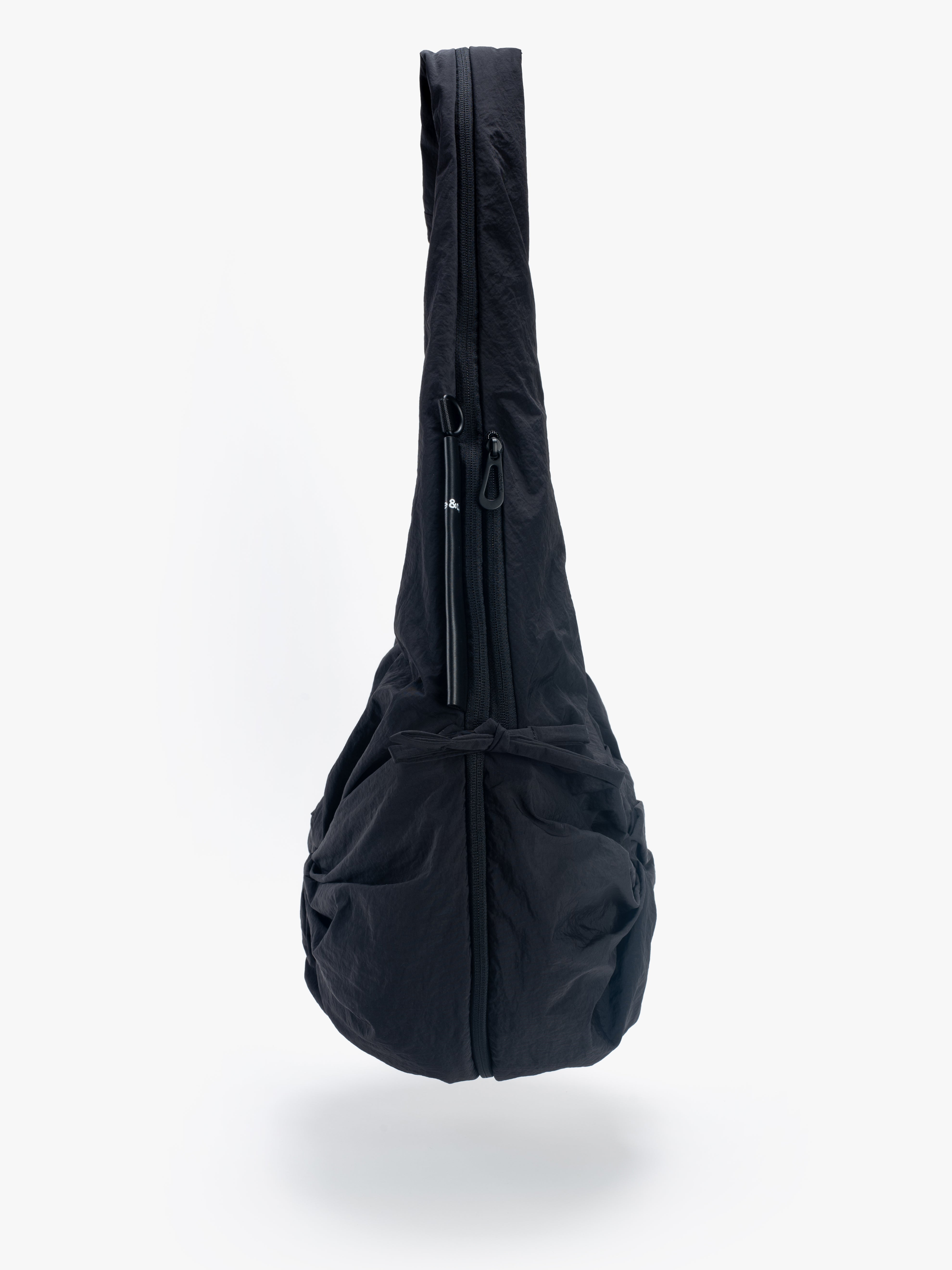 Po Smooth in Black from Côte & Ciel