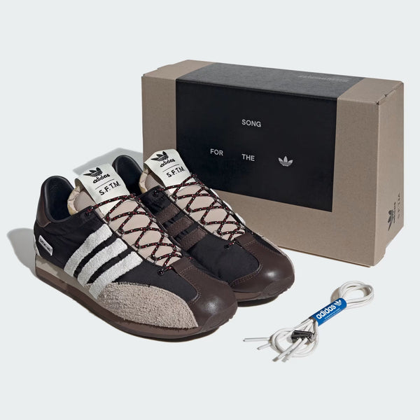 adidas originals x Song For The Mute - Country OG low trainers in black white and beige - 8