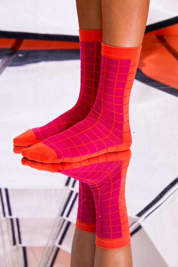 Henrik Vibskov socks - Half Grid Femme mandarin purple