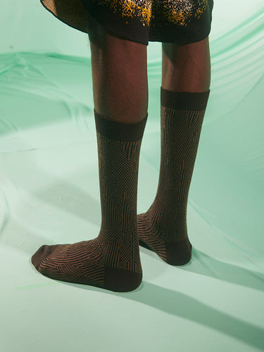 Handsome Hands Socks Homme in Brown Black Handsome Grid from Henrik Vibskov