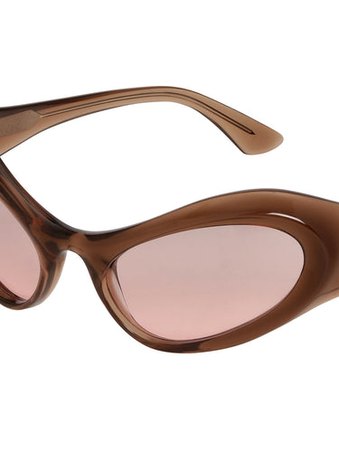 Close-up of the brown frame and brown tinted lenses, highlighting the sporty design and curved shape.