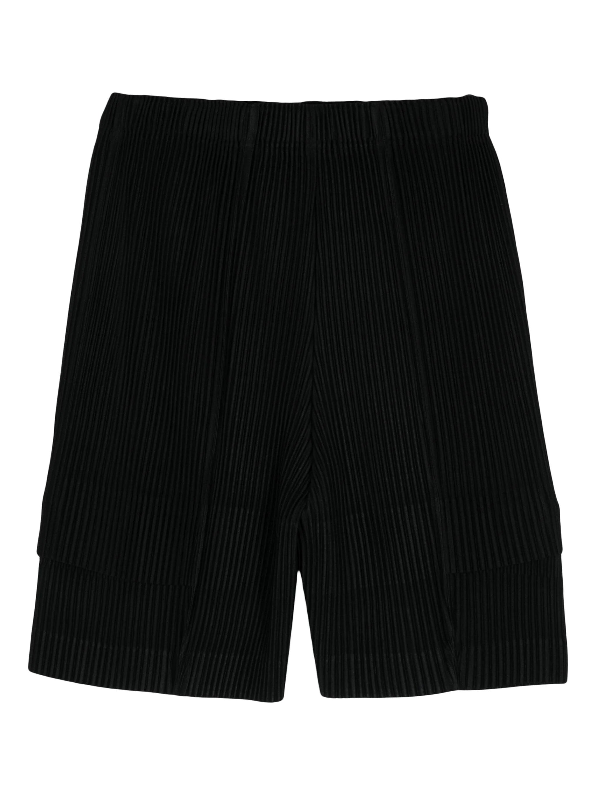 Homme Plisse Issey Miyake - cargo pleats shorts in black - 2