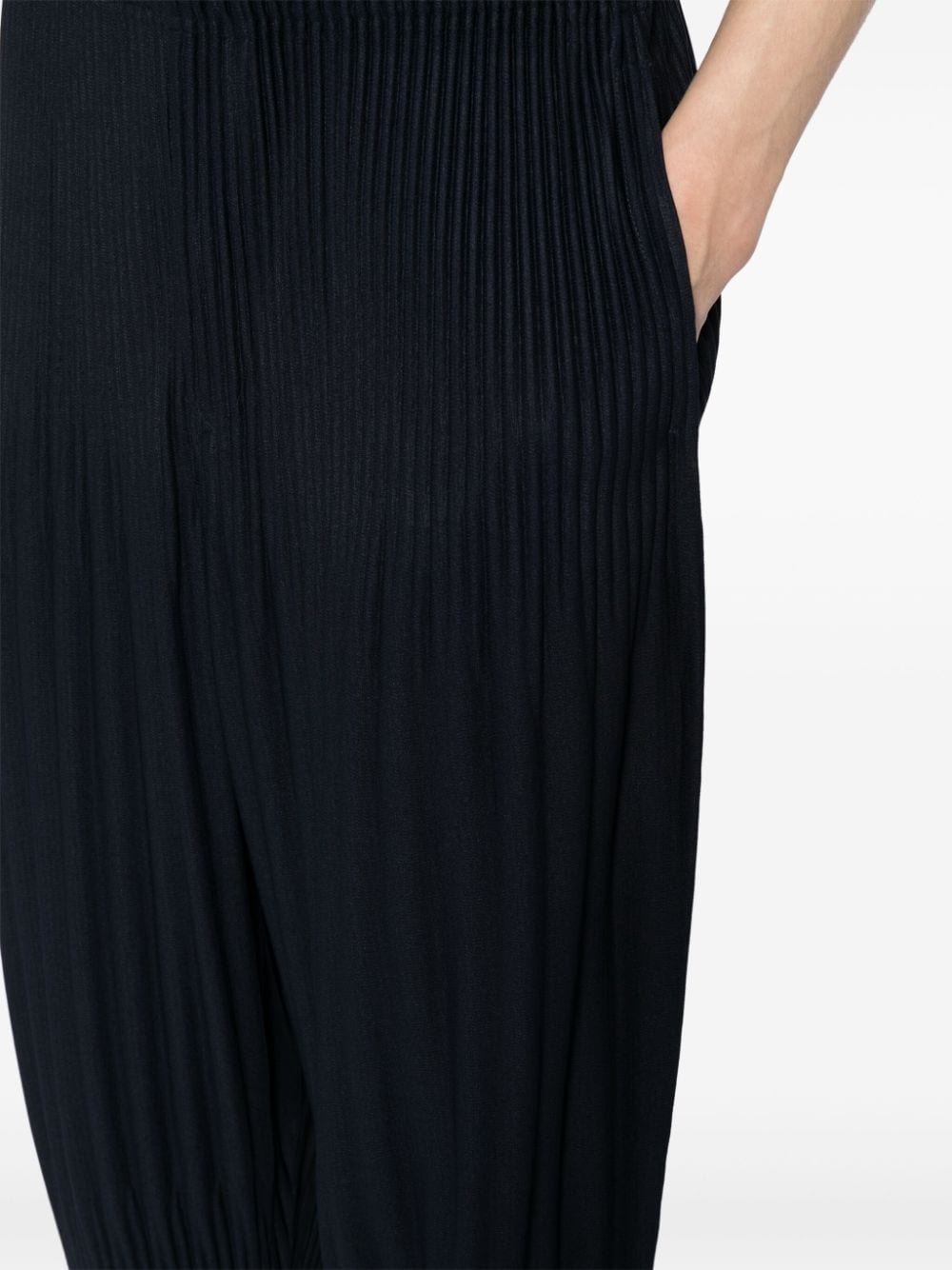 Homme Plissé Issey Miyake - drop crotch pants in navy - 5