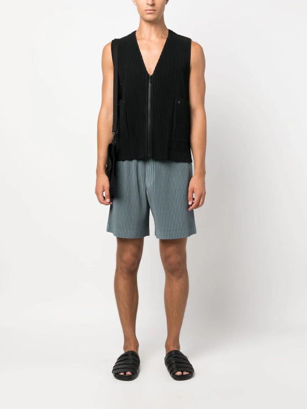 Issey Miyake Homme Plisse - zip-up vest in black - 2