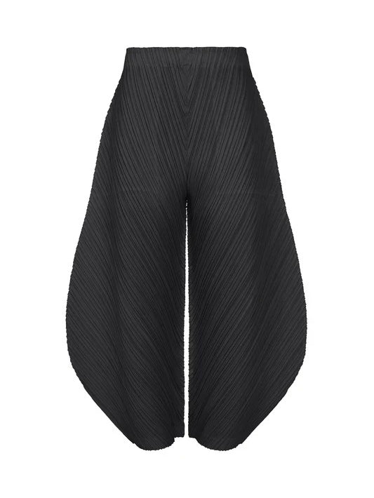 THICKER BOTTOMS 1 trousers in black with diagonal pleats, elasticated waistband and voluminous tapered silhouette.