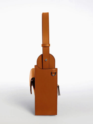 Louwrens - Brandy
 Shiny