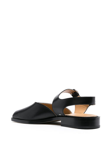 Mens Tabi Buckle Sandals in Black from Maison Margiela