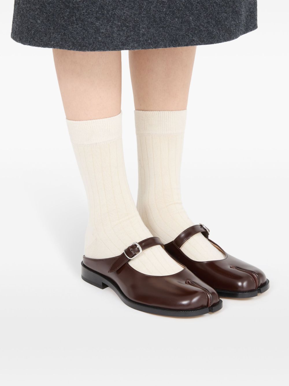 Maison Margiela - Tabi sandals in chic brown - 6