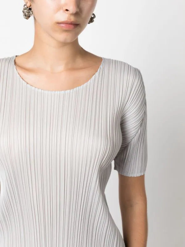 Pleats Please Issey Miyake - short sleeve top in light grey - 5