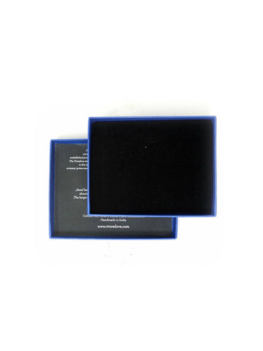 The inside of the blue boxes for accessories from Trovelore