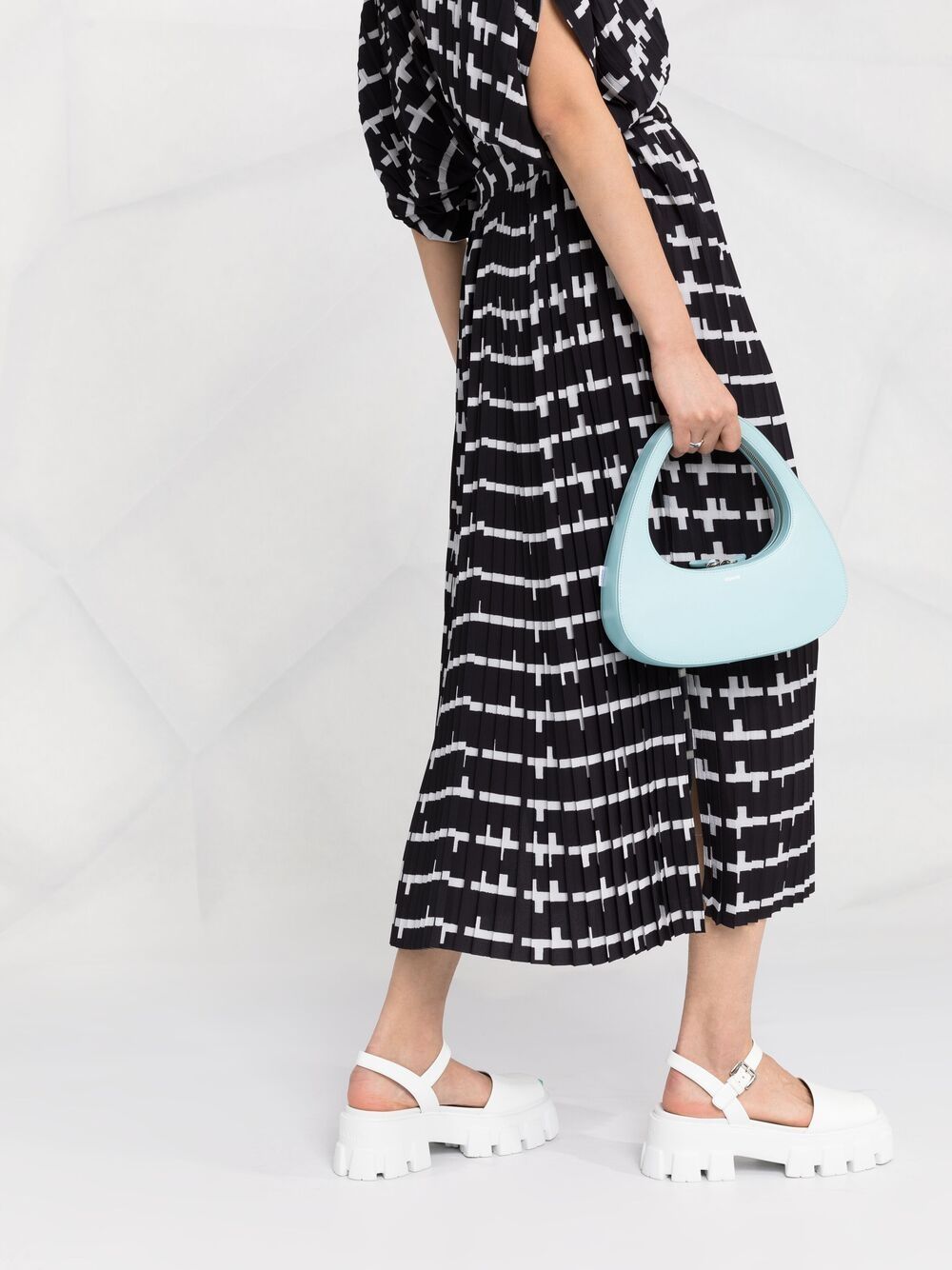 Jelly Dress Plissé - Black and White Matches-[-Henrik Vibskov-4